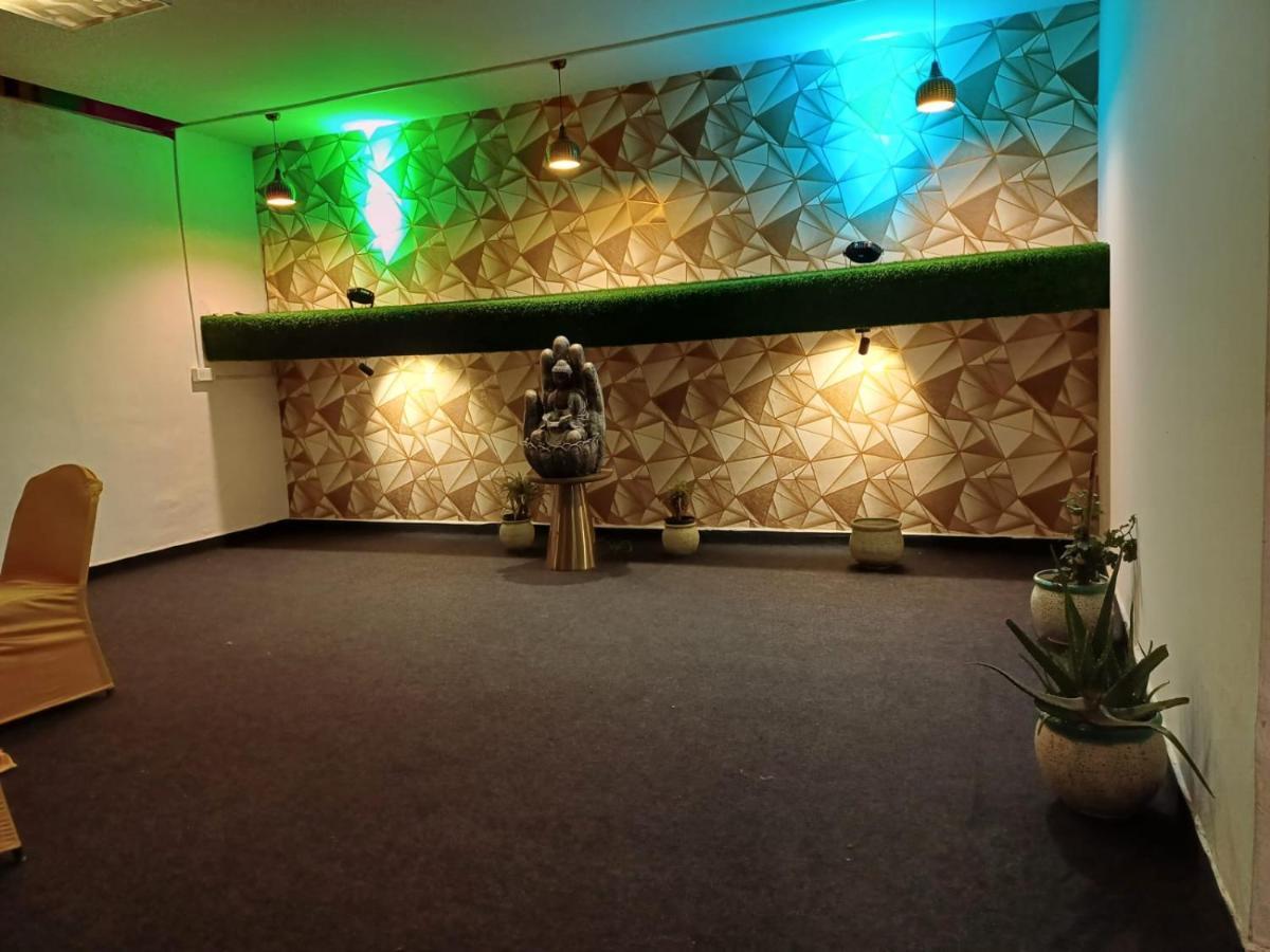 Hotel Elite Sector 45 I Gurgaon Central I Couple Friendly Экстерьер фото