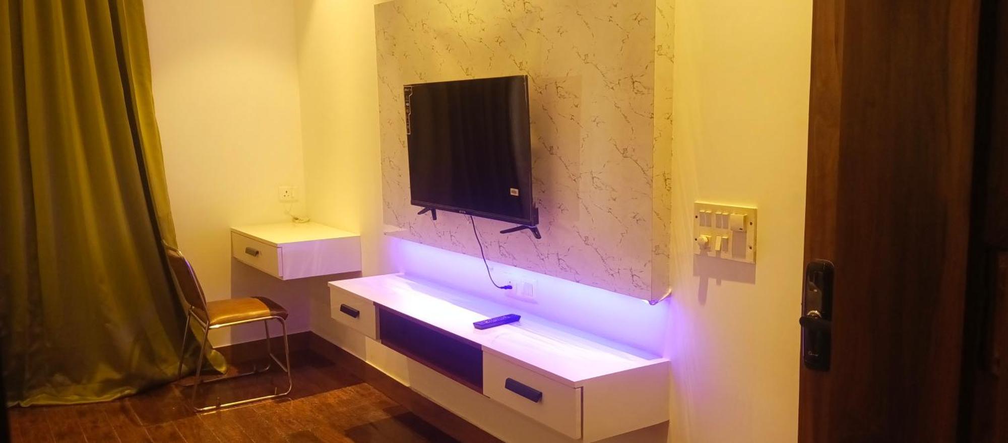 Hotel Elite Sector 45 I Gurgaon Central I Couple Friendly Экстерьер фото