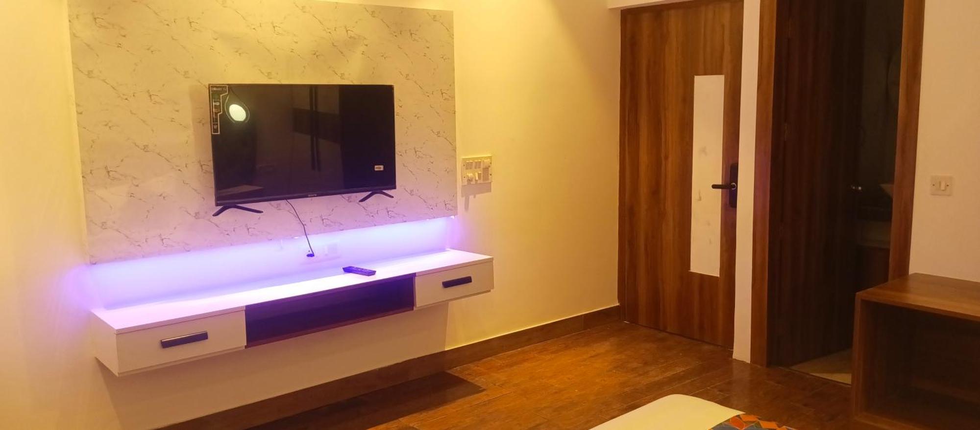 Hotel Elite Sector 45 I Gurgaon Central I Couple Friendly Экстерьер фото