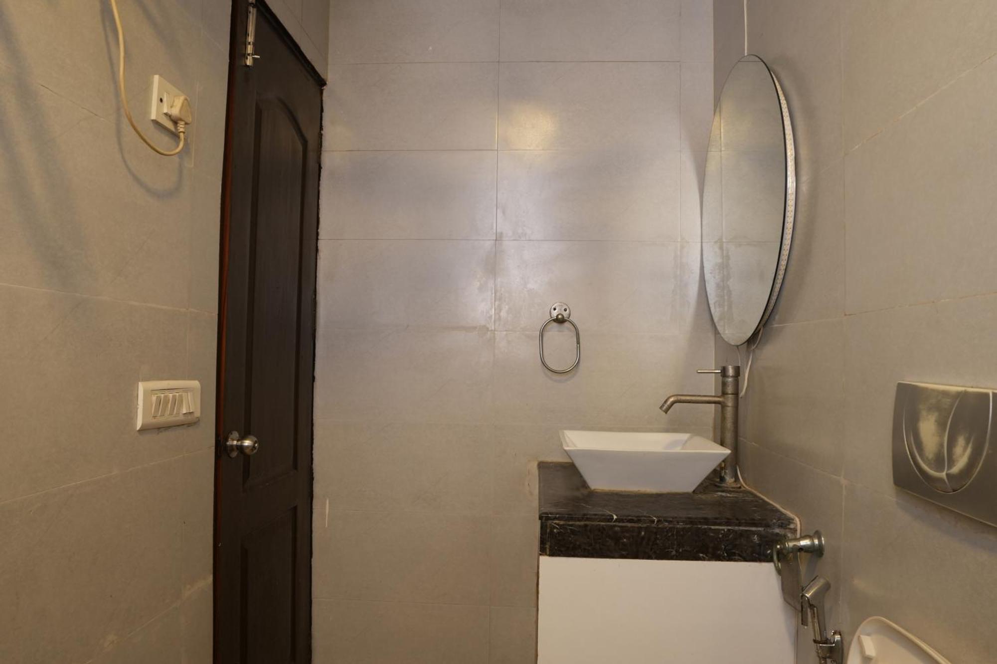 Hotel Elite Sector 45 I Gurgaon Central I Couple Friendly Экстерьер фото
