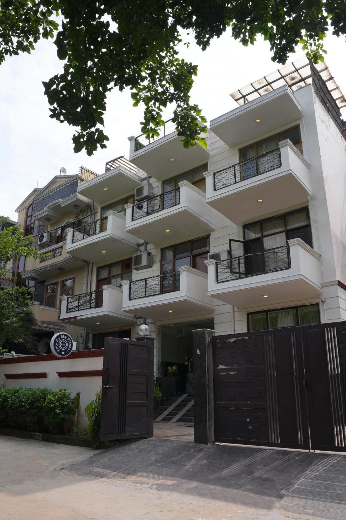 Hotel Elite Sector 45 I Gurgaon Central I Couple Friendly Экстерьер фото