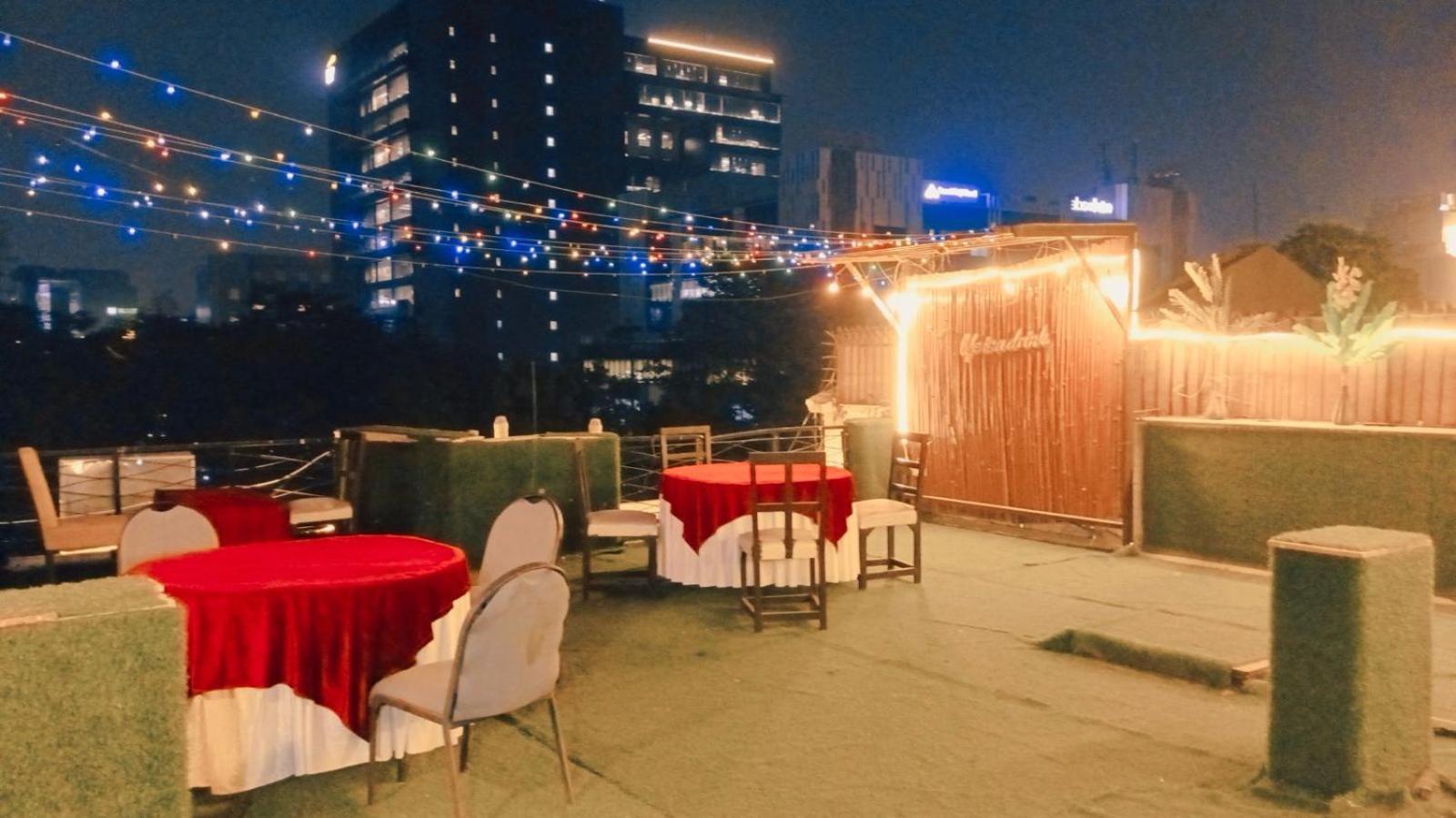 Hotel Elite Sector 45 I Gurgaon Central I Couple Friendly Экстерьер фото